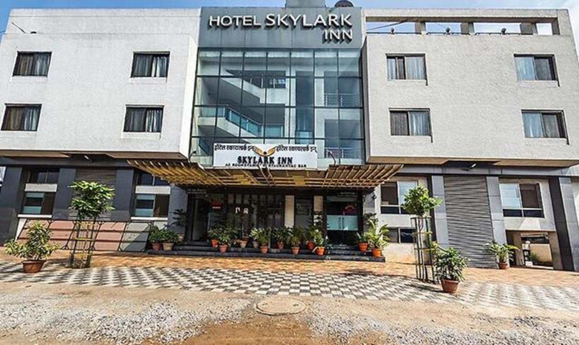 Fabhotel Skylark Inn 纳西克 外观 照片
