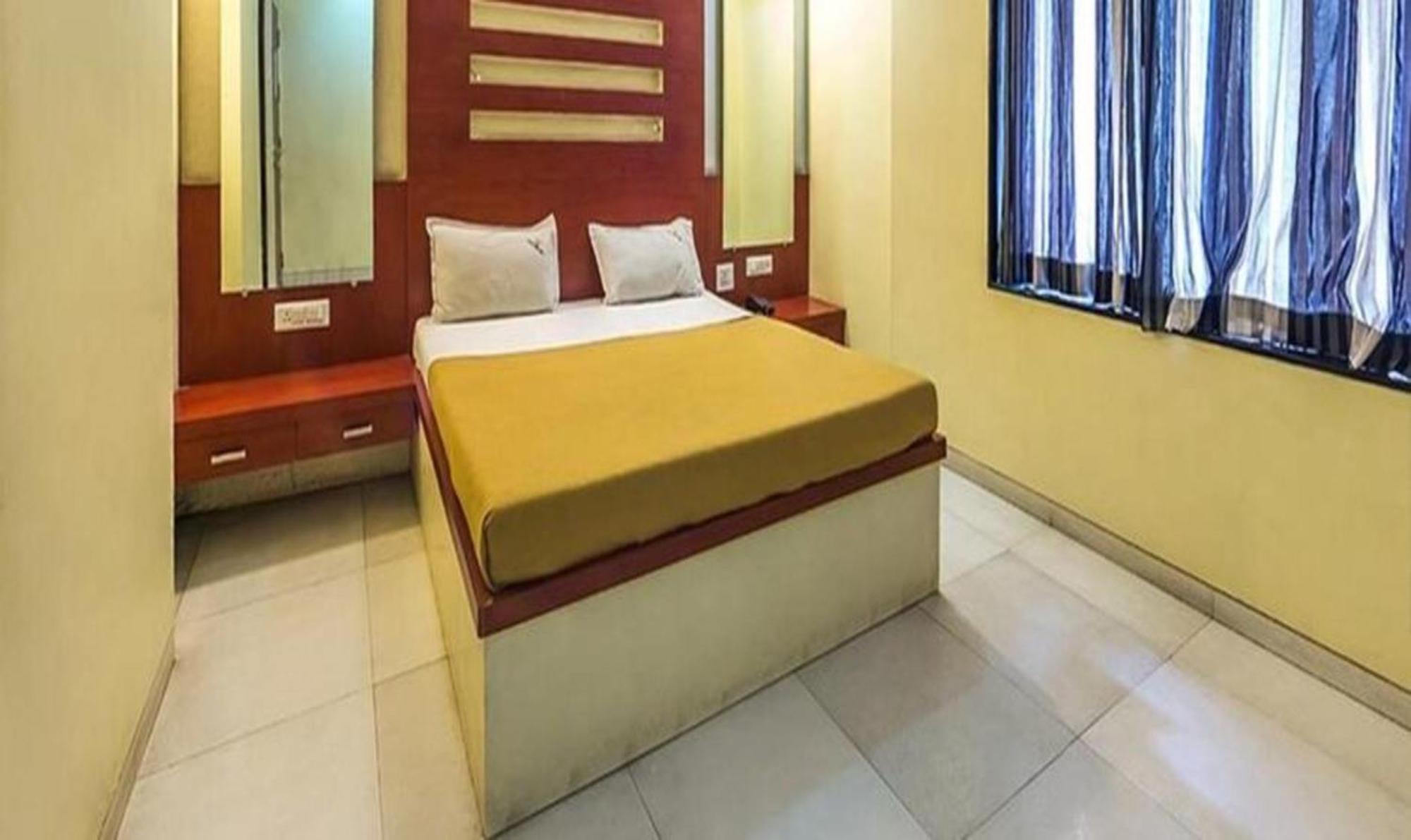 Fabhotel Skylark Inn 纳西克 外观 照片