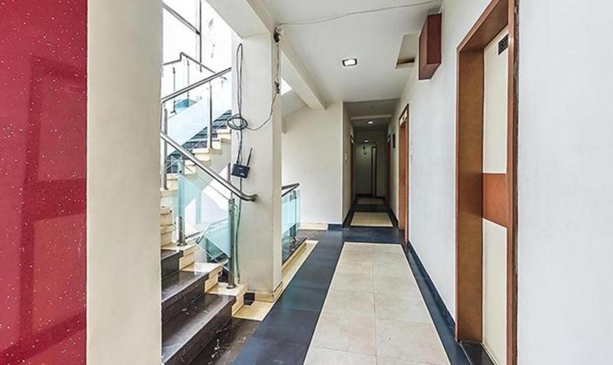 Fabhotel Skylark Inn 纳西克 外观 照片