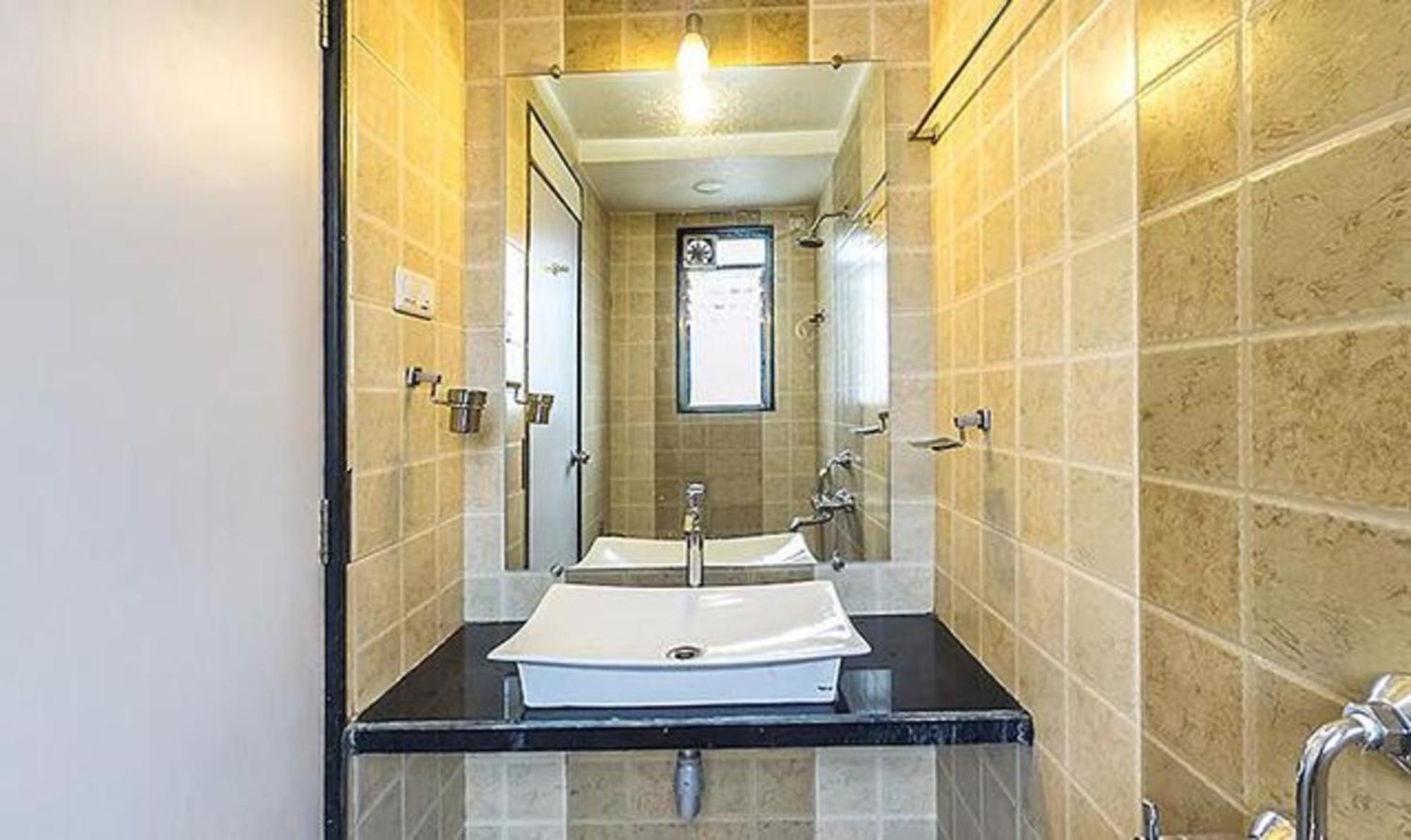 Fabhotel Skylark Inn 纳西克 外观 照片